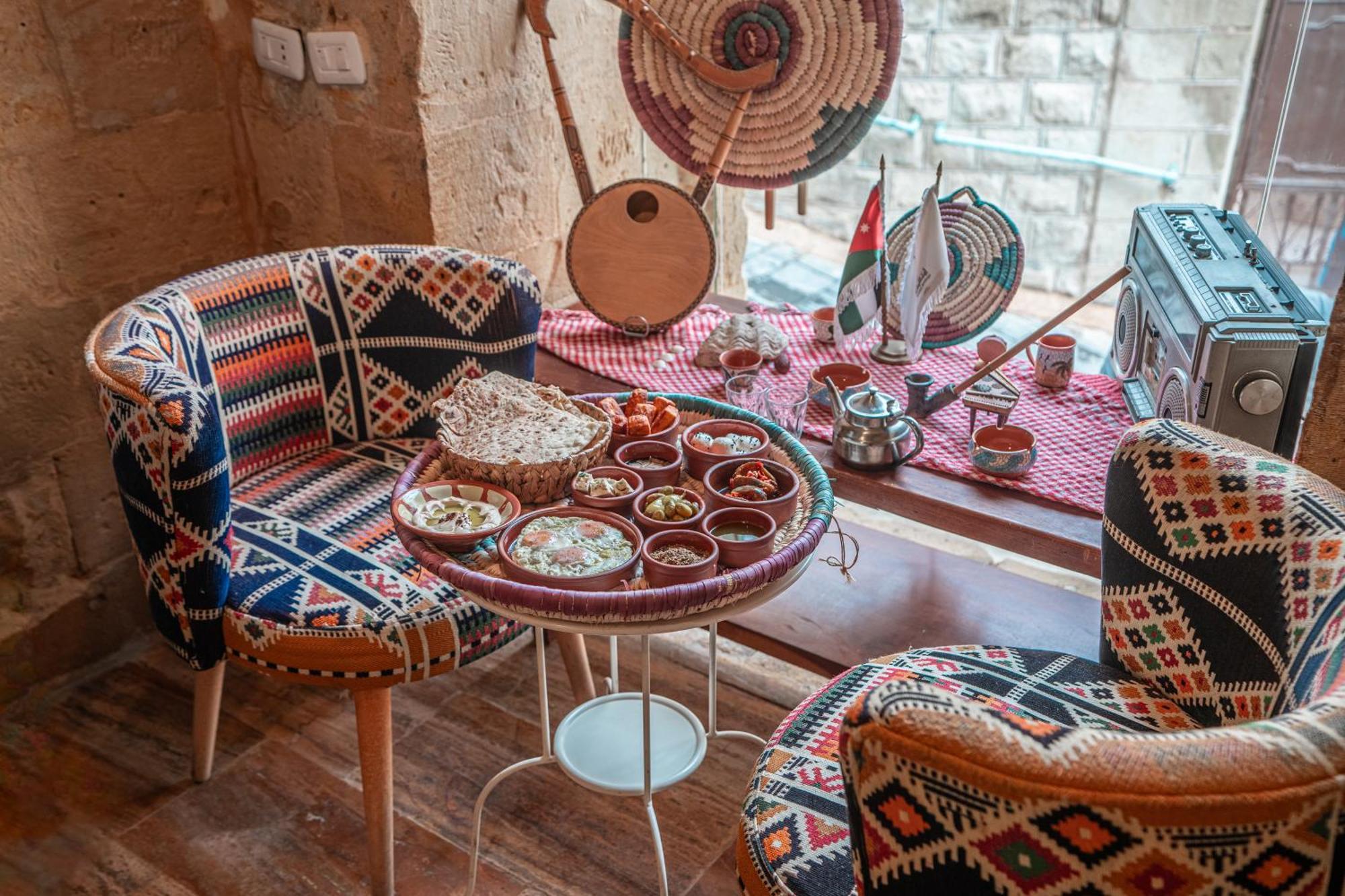 Jordan Heritage Madhafa Ал Салт Екстериор снимка